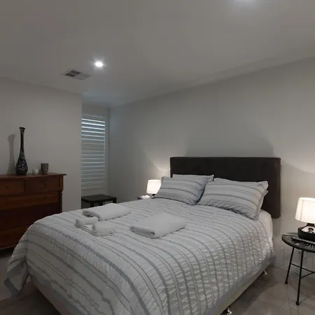 Epsom On Swan Bed & Breakfast (Adults Only)-3