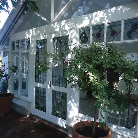 Durack House Bed And Breakfast-2